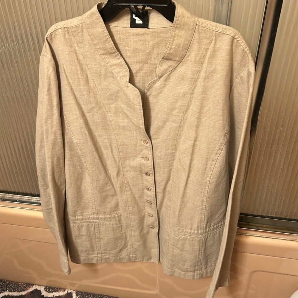 Eileen Fisher light weight button up jacket